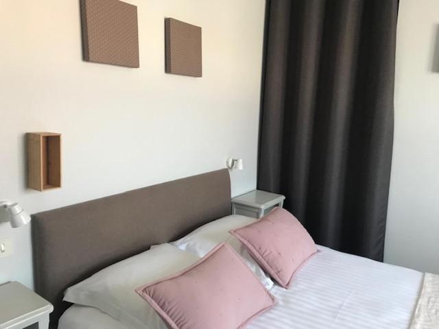 Hotel La Petite Auberge Ares Luaran gambar